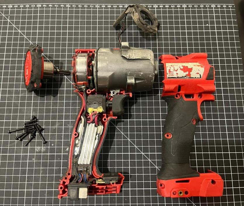 Milwaukee M18FMTIW2F12 Slagmoersleutel - Onderdelen, Ophalen, Gebruikt