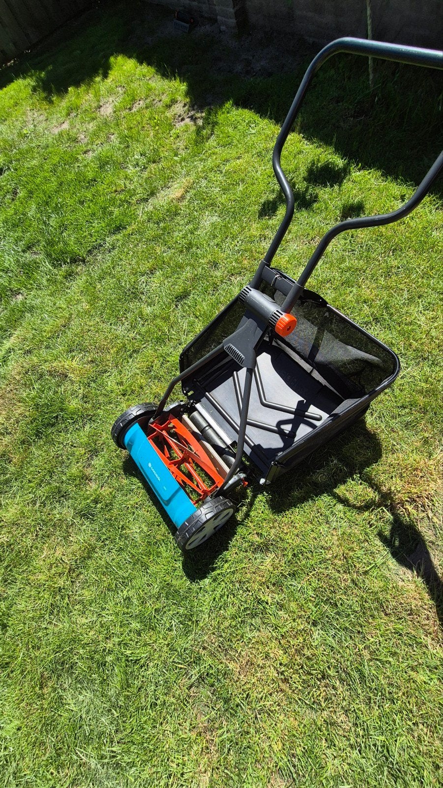 Gardena 330 handgrasmaaier met opvangbak - prima staat, Ophalen, Handgrasmaaier, Zo goed als nieuw, Opvangbak
