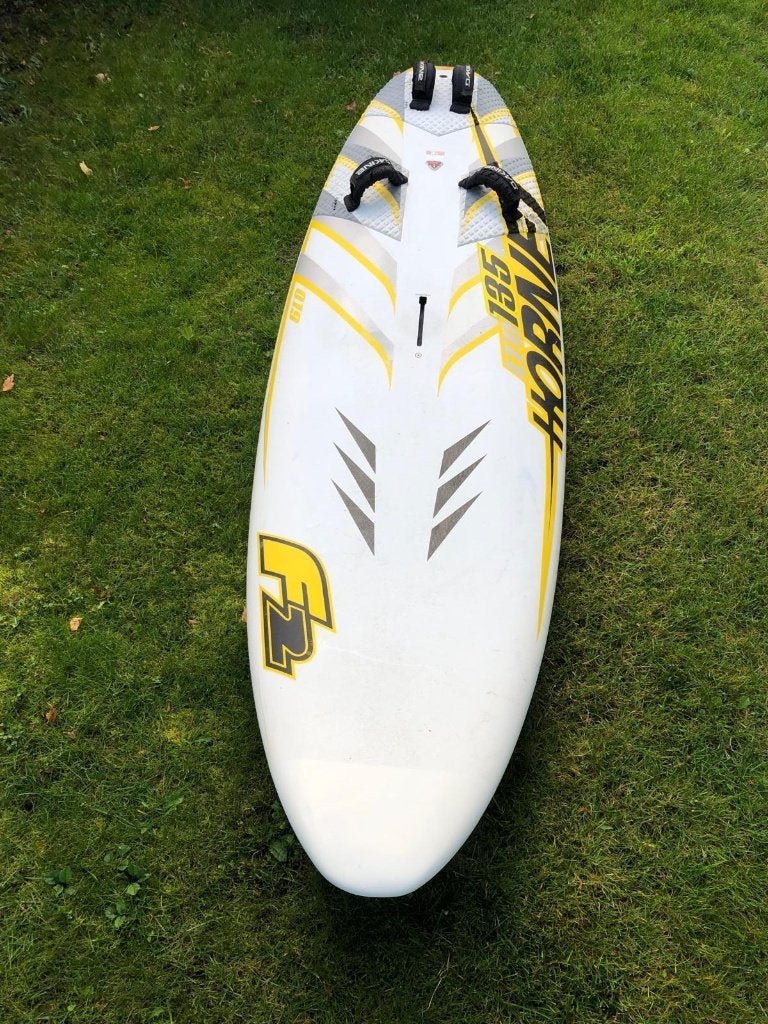 F2 Hornet 135 L, Watersport en Boten, Windsurfen, 250 tot 300 cm, Gebruikt, 6.5 m² tot 8 m², F2
