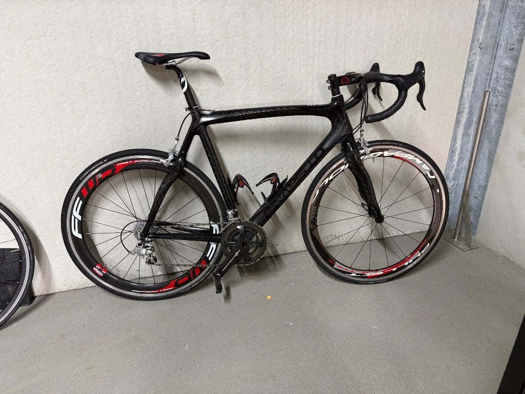 Pinarello Quattro Carbon Racefiets– Campagnolo– Full Carbon, 28 inch, Gebruikt, Velgrem, 57 tot 61 cm