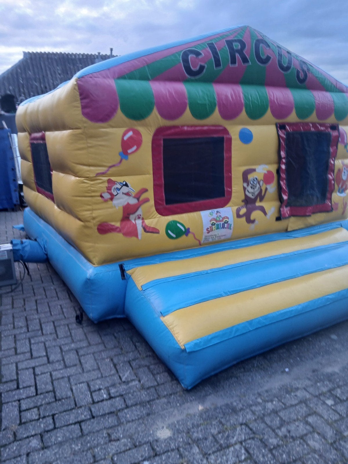 TE HUUR; Circus ballenbak, Ophalen of Verzenden, Verjaardag