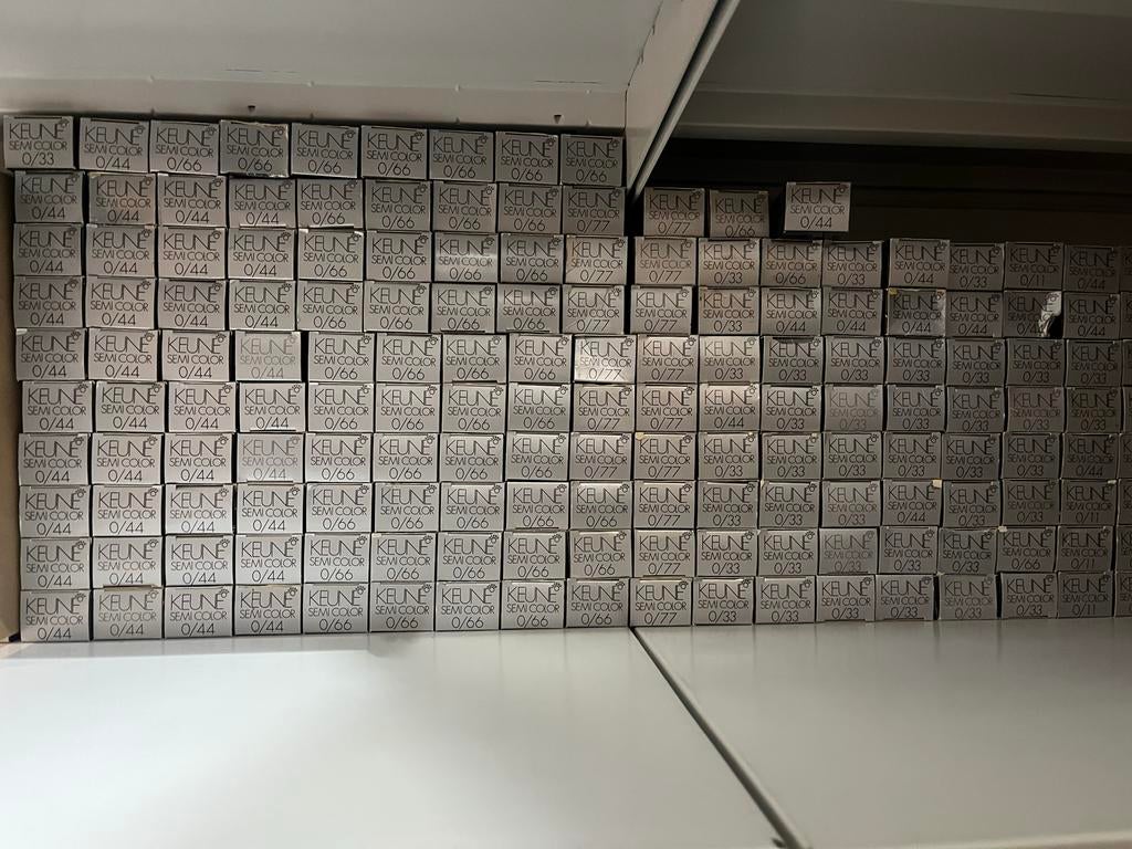 800 tubes Keune Kappersverf 750,-  alleen in 1 koop!, Ophalen of Verzenden, Nieuw, Overige typen
