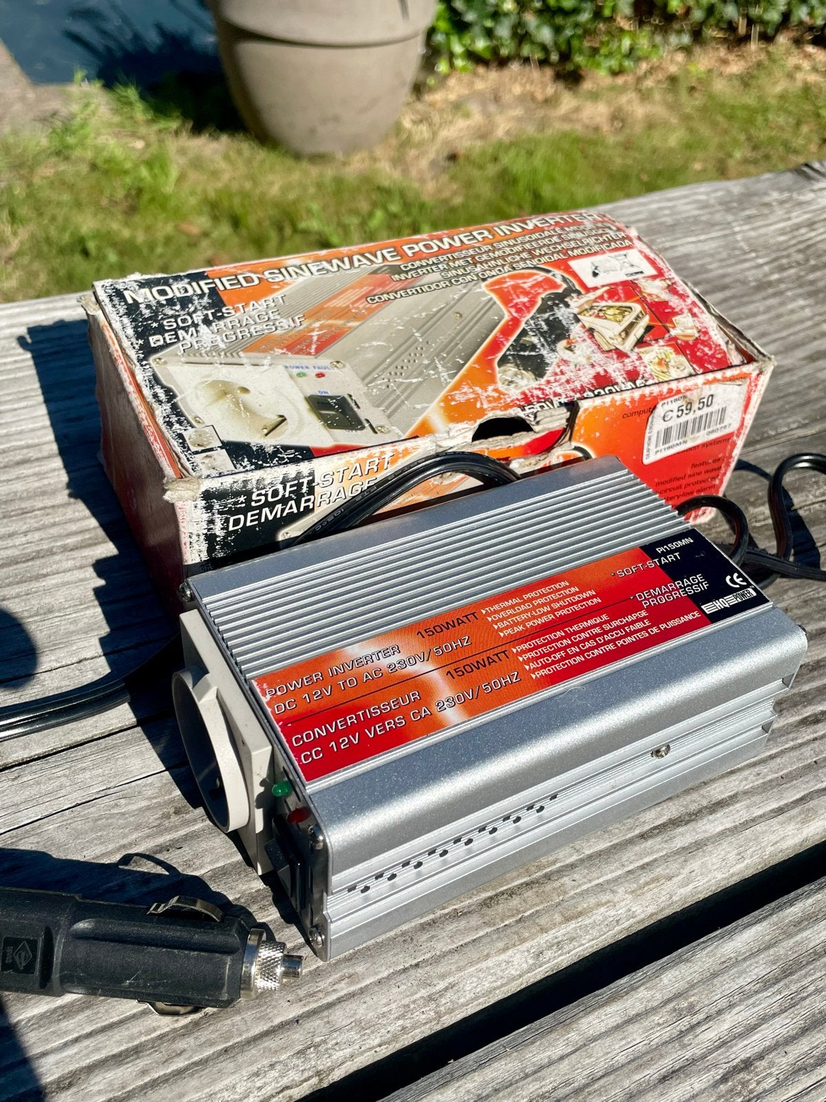 Omvormer 12V naar 230V (150W) - HQ Power, Ophalen, Gebruikt, Universele onderdelen