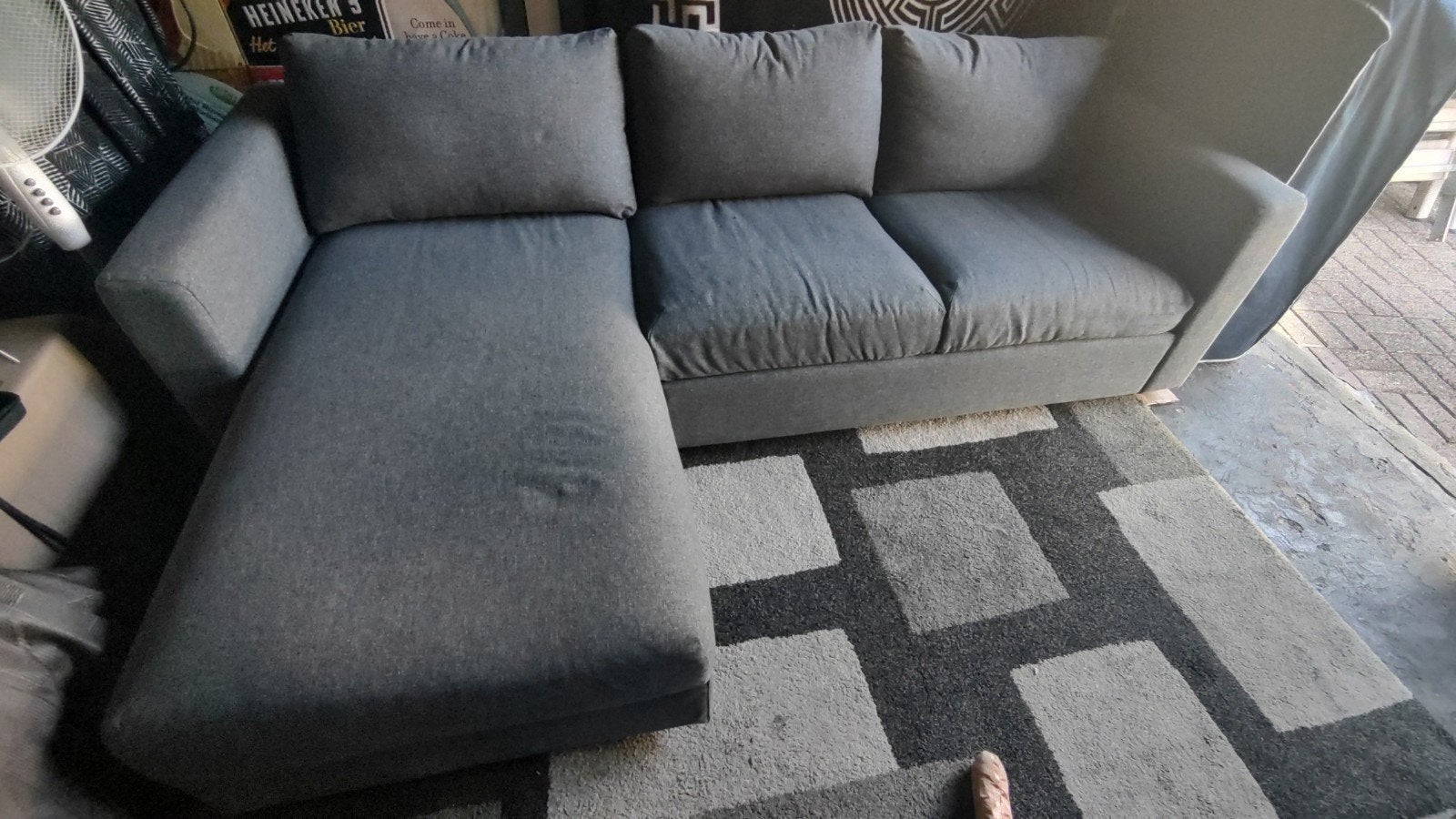 Te Koop Aangeboden Licht Grijze Lounge Bank Nieuwstaat..., Ophalen, Zo goed als nieuw, Vierpersoons of meer, Modern