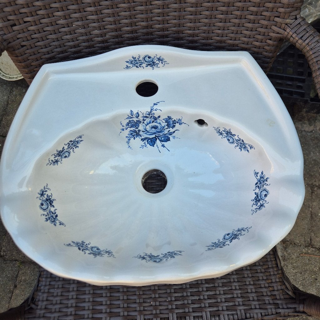 Fonteintje schelpmodel rijk gedecoreerd kobaltblauwe bloemen, Ophalen