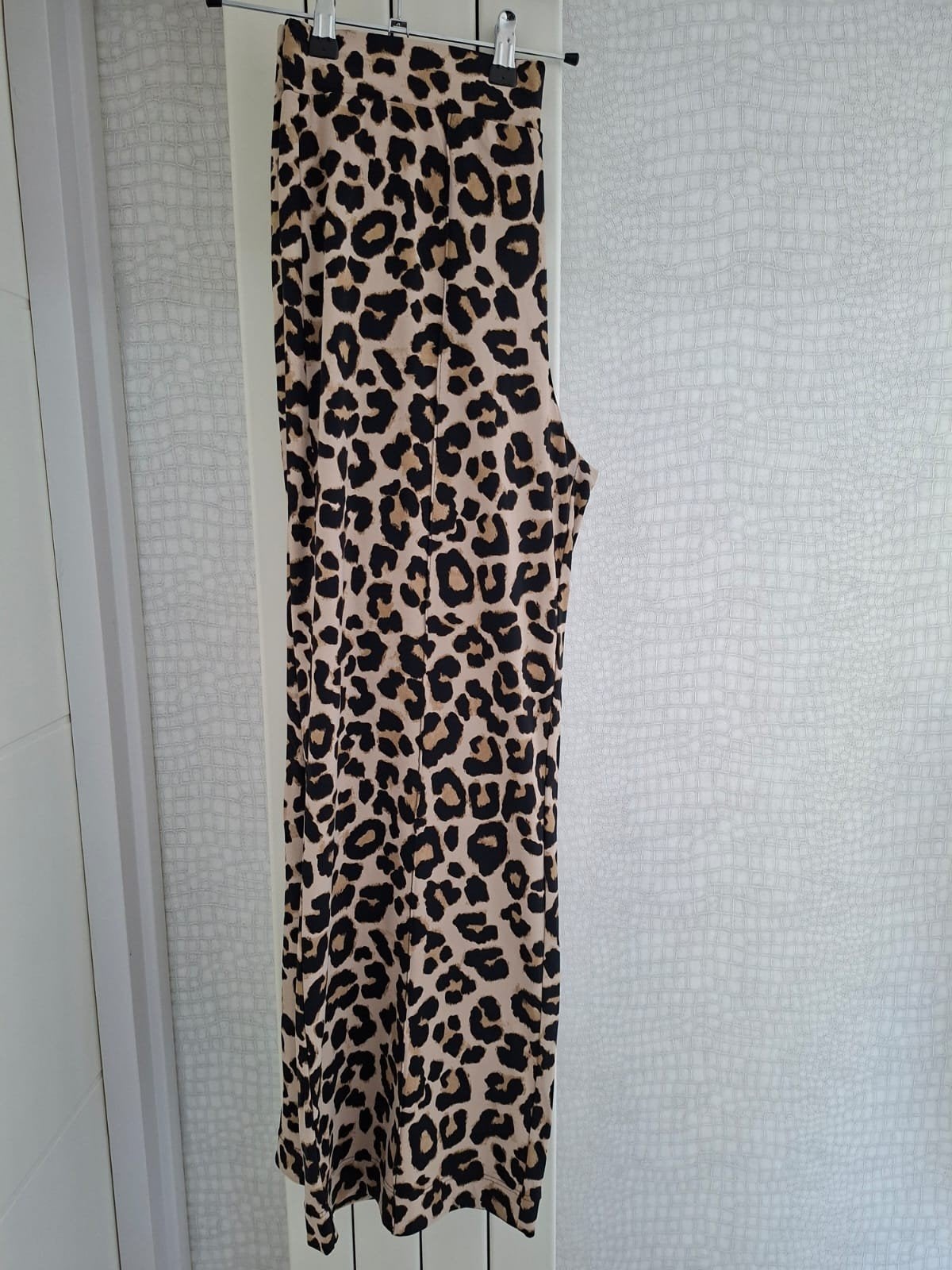 Ambika Lennon panterprint broek met wijde pijpen - Maat XL, Kleding | Dames, Meerkleurig, Maat 46/48 (XL) of groter, Ophalen of Verzenden