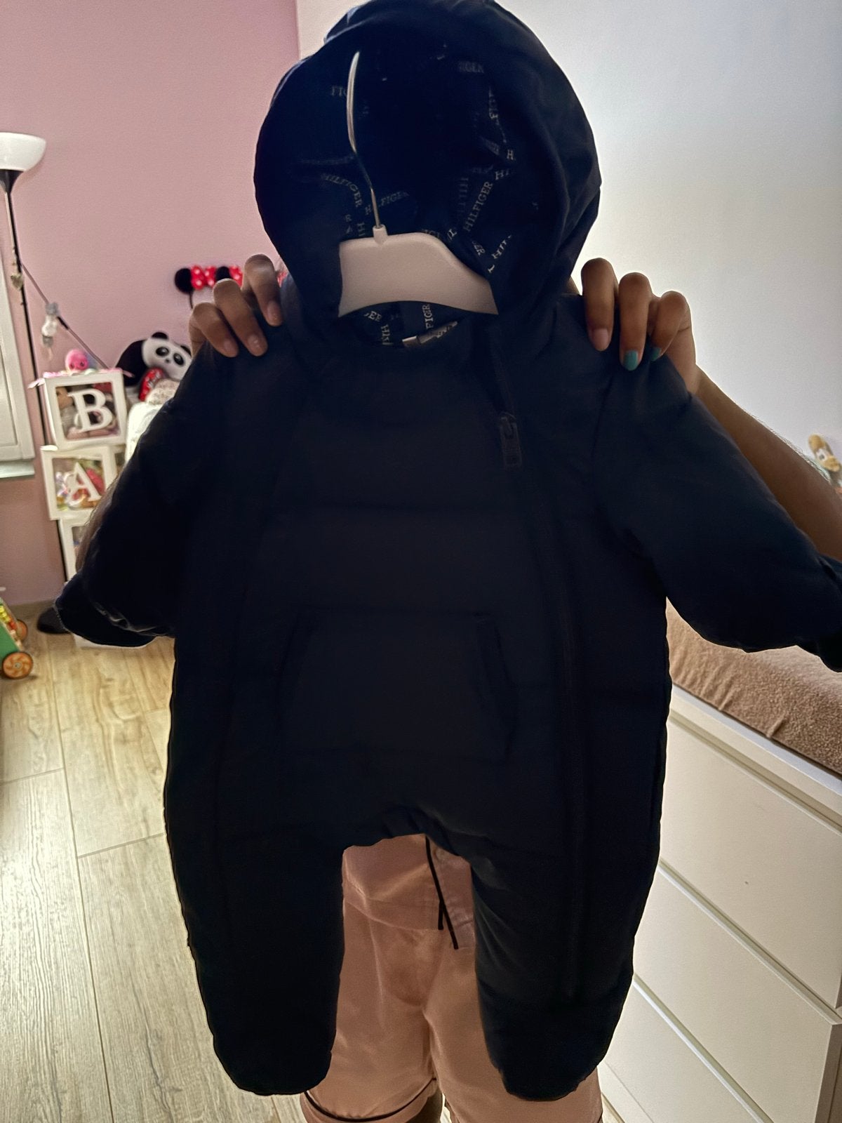 Nieuwe Tommy Hilfiger winterjas maat 62, Kinderen en Baby's, Babykleding | Maat 68, Ophalen of Verzenden, Nieuw, Jongetje of Meisje