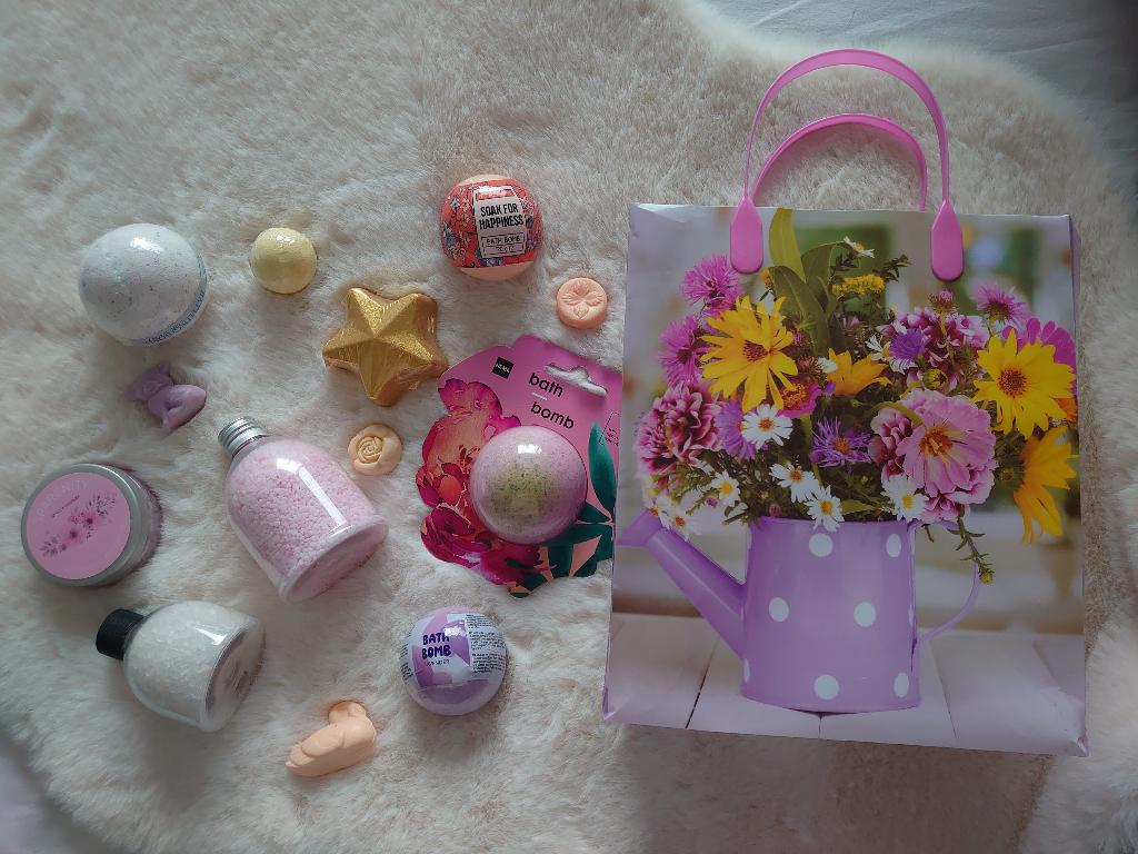 vrolijke tas met badzout, bruisballen en zeepjes, Verzenden, Nieuw, Overige typen