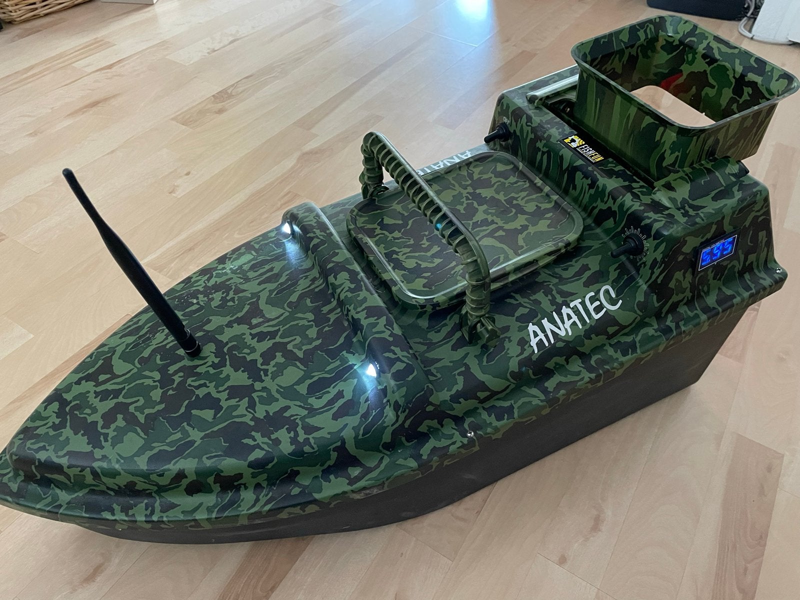 Anatec voerboot met vexilar fishfinder, Ophalen, Gebruikt, Overige typen