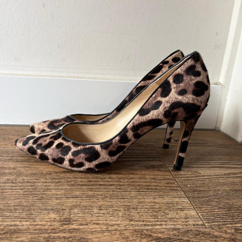 Latouche pumps hakken maat 41 “harig” luipaardprint, Pumps, Bruin, Ophalen of Verzenden, Zo goed als nieuw