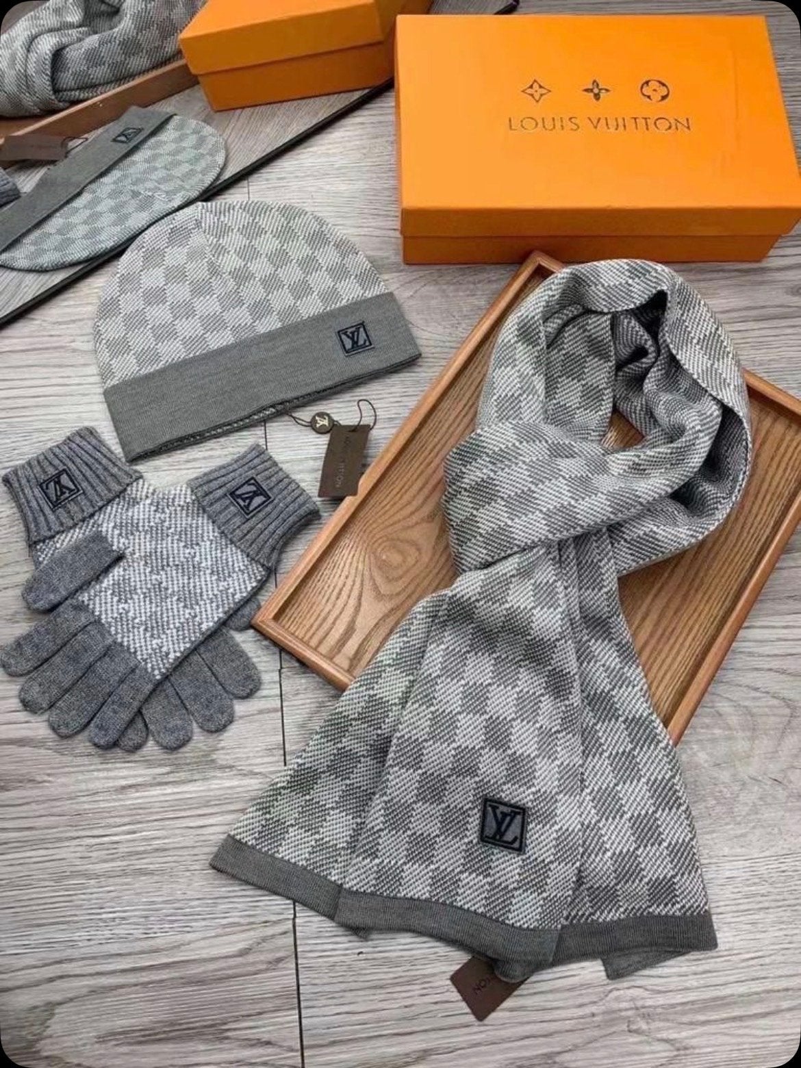 Trio Set: Muts, Sjaal en Handschoenen, Verzenden, Zo goed als nieuw, Muts