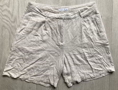 linnen short / korte broek maat 42 van Primark, Kort, Primark, Beige, Maat 42/44 (L)