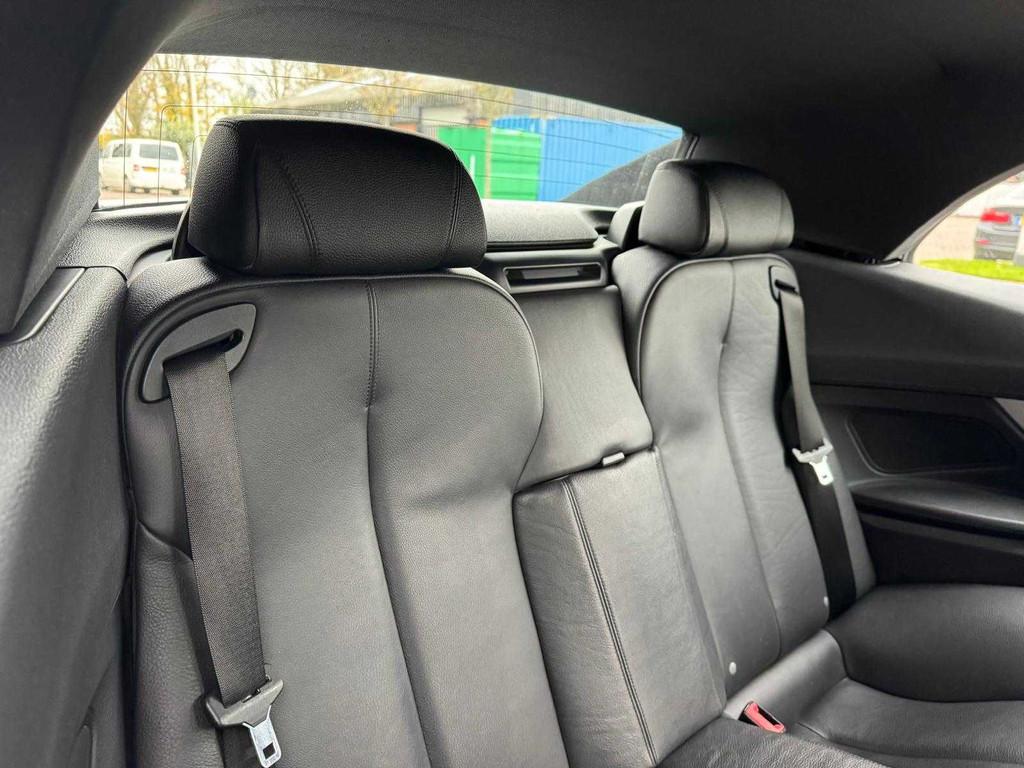 BMW 640i Cabrio High Executive automaat, R-755-NZ, Achterwielaandrijving, Gebruikt, Euro 6, Cabriolet