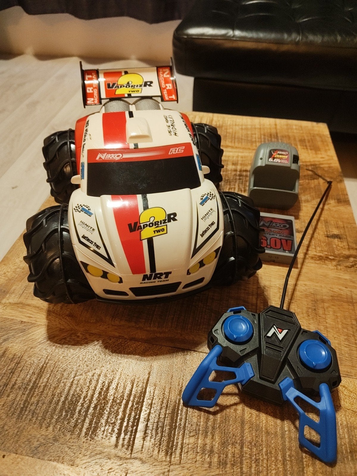 Nikko Vaporizr 2 RC Auto, Hobby en Vrije tijd, Modelbouw | Radiografisch | Auto's, Elektro, Gebruikt, Auto offroad, Ophalen of Verzenden