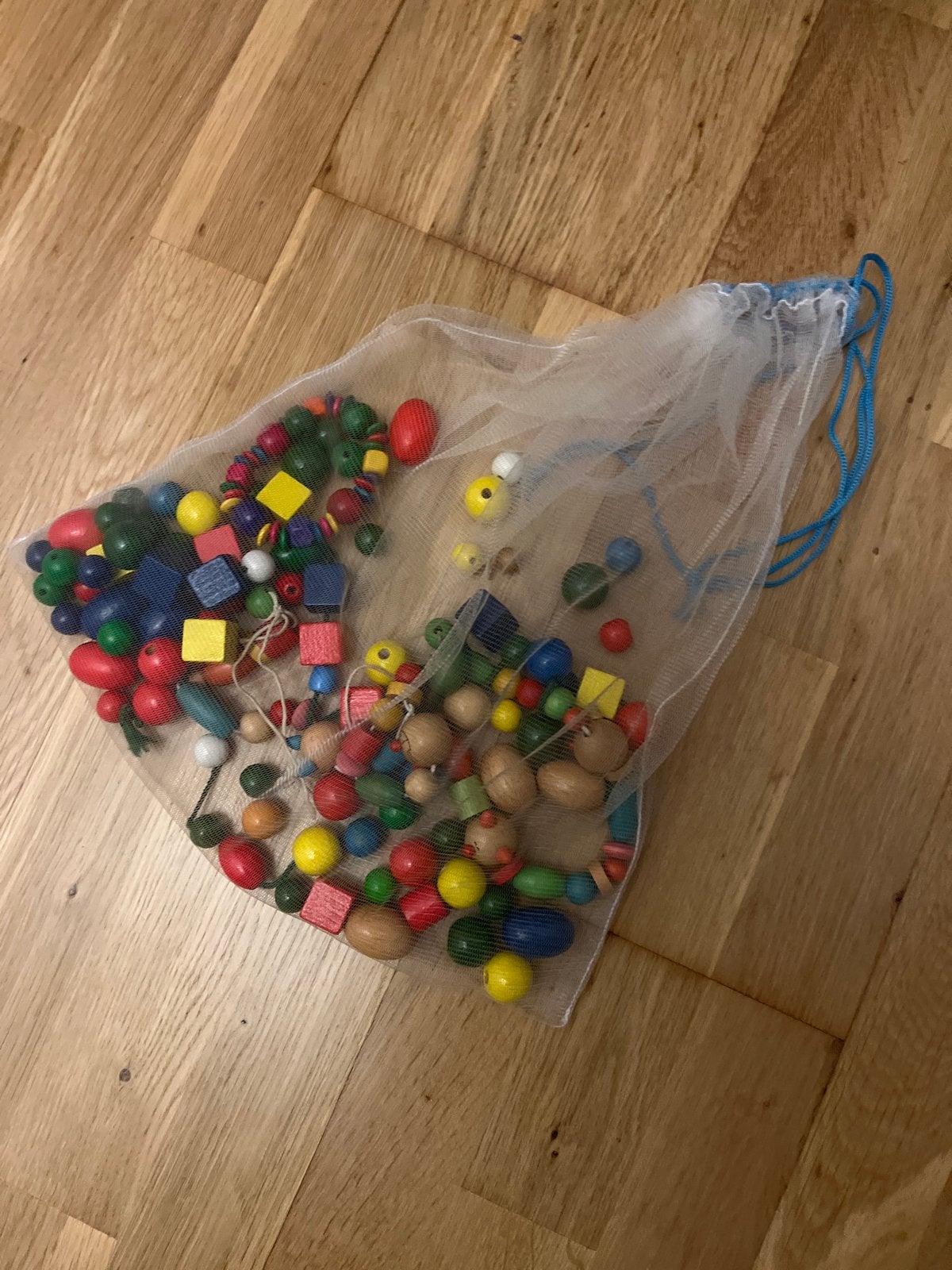 Grote zak met diverse houten kralen, Ophalen of Verzenden, Gebruikt