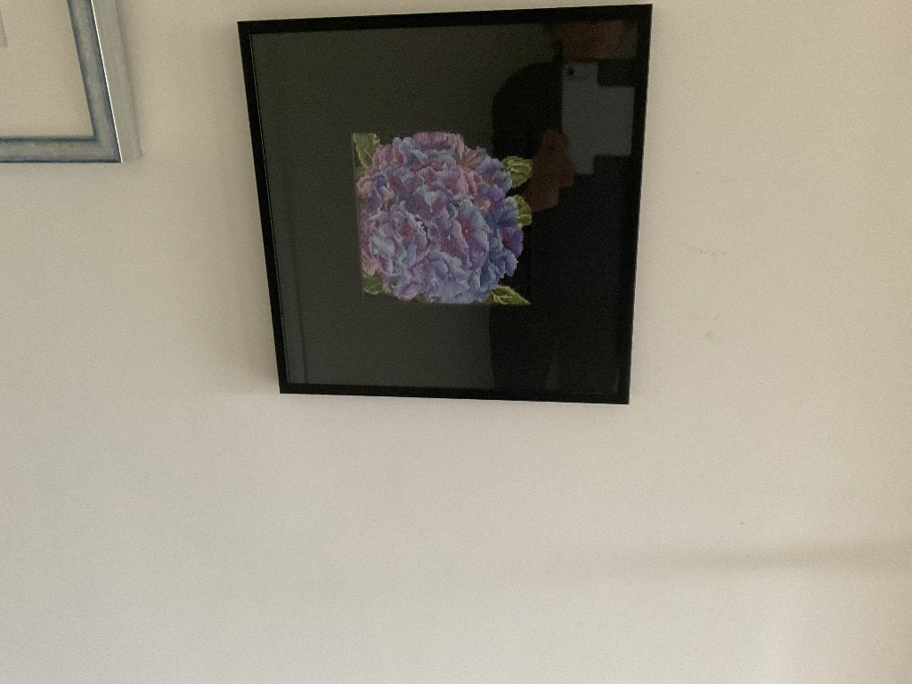 Geborduurde blauwe hortensia, ingelijst., Ophalen of Verzenden, Zo goed als nieuw, Handborduren, Patroon