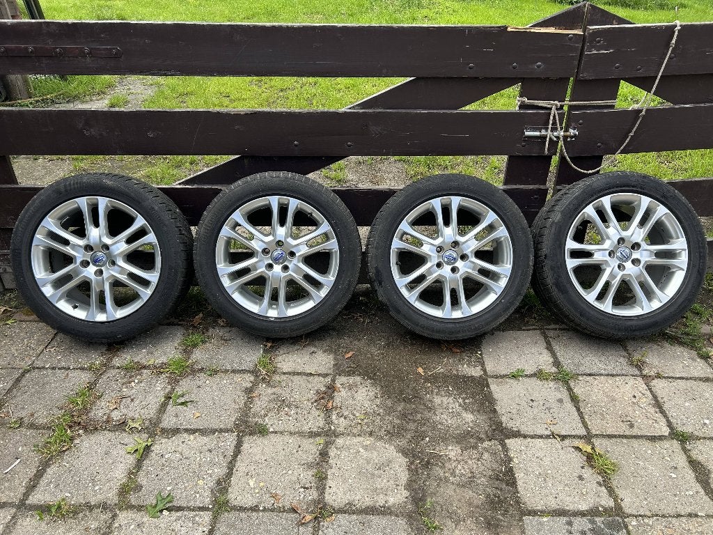 Volvo velgen "Zubra" 8 x 18", Auto-onderdelen, Banden en Velgen, Ophalen, 18 inch, Gebruikt, Velg(en)