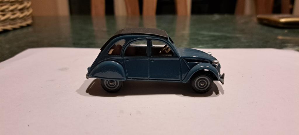 Citroen 2cv6 1:43, Ophalen of Verzenden, Auto, Solido