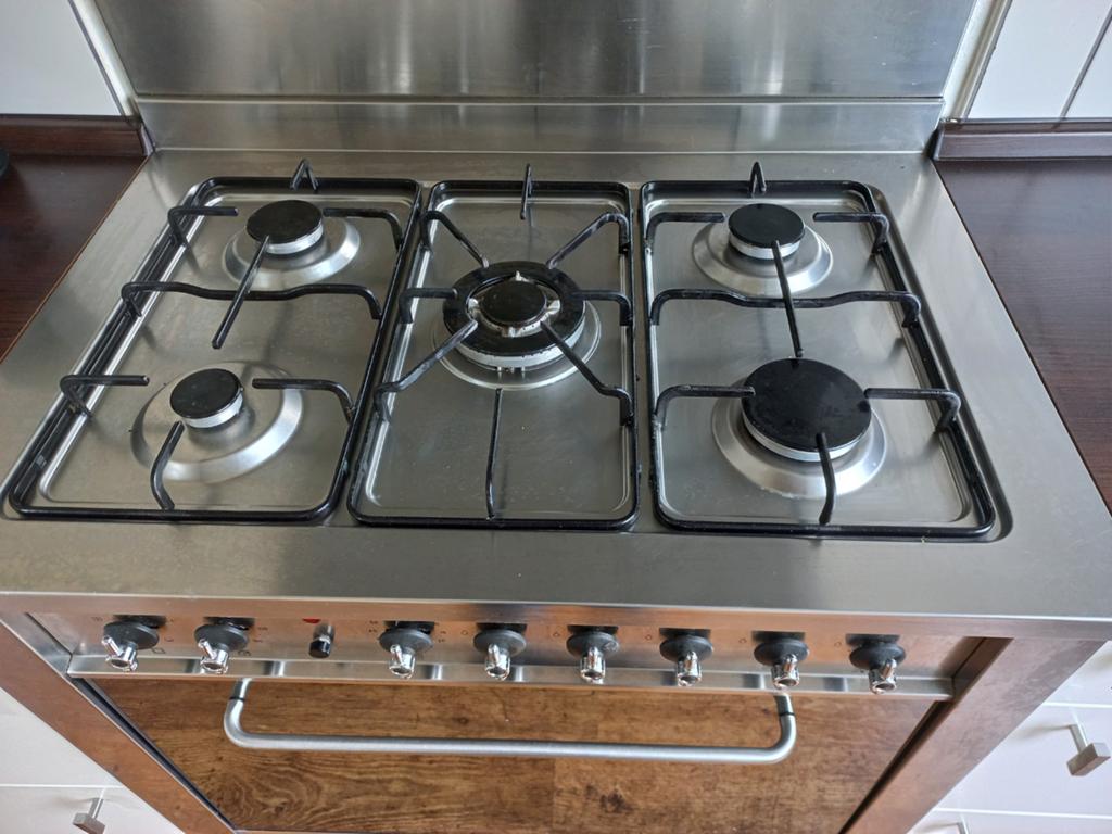 Gaskookstel 5 pits met oven Indesit 90 cm, Ophalen, Gebruikt, 60 cm of meer, Gas