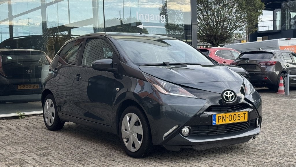 Toyota Aygo 1.0 VVT-i x-play | Airconditioning | Camera, Auto's, Stof, Gebruikt, 4 stoelen, Origineel Nederlands