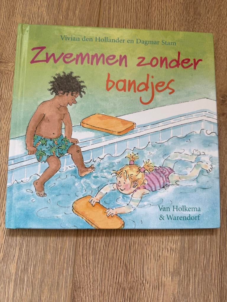 Zwemmen zonder bandjes - Vivian den Hollander & Dagmar Stam, Boeken, Ophalen of Verzenden, Gelezen