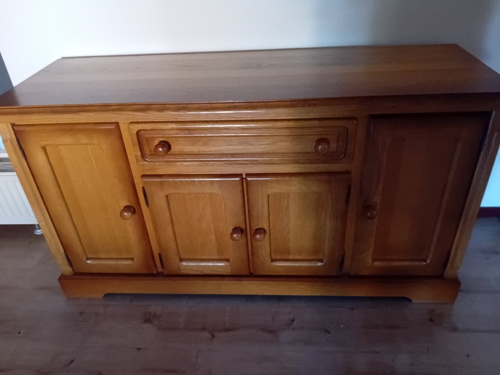 Gratis blank eiken dressoir, Huis en Inrichting, Kasten | Dressoirs, Ophalen, Gebruikt, Blank eiken, 150 tot 200 cm