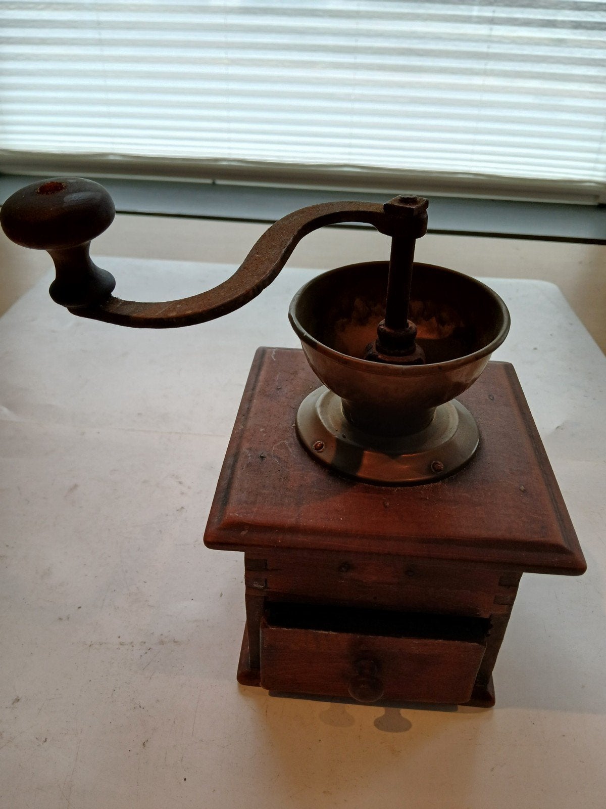Antieke handmatige koffiemolen, Ophalen of Verzenden