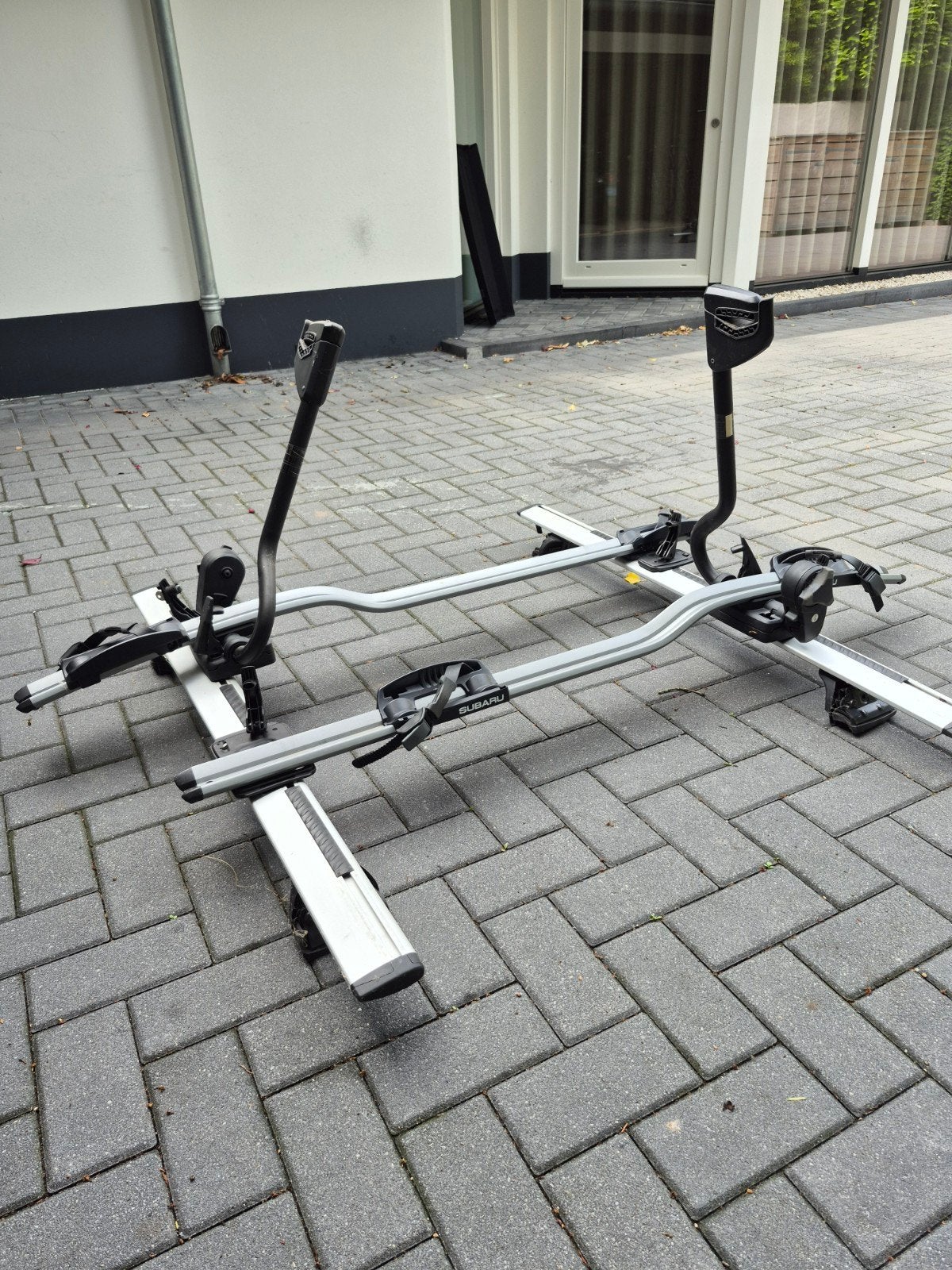 Subaru dakdragers met 2 fietsendragers, Auto diversen, Fietsendragers, Gebruikt, Dakdrager, 2 fietsen, Ophalen of Verzenden