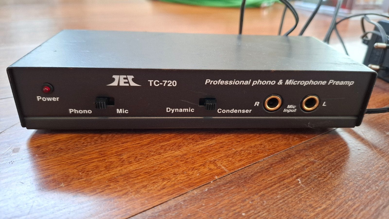 Microfoon en phono voorversterker, Audio, Tv en Foto, Versterkers en Receivers, Ophalen of Verzenden, Zo goed als nieuw, Minder dan 60 watt