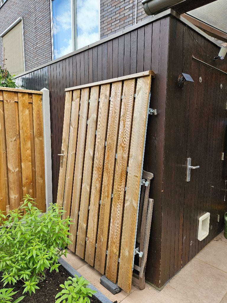 poortdeur stalen frame, verstelbare scharnieren (130 x 200), Ophalen, 100 tot 150 cm, Zo goed als nieuw, Draaipoort