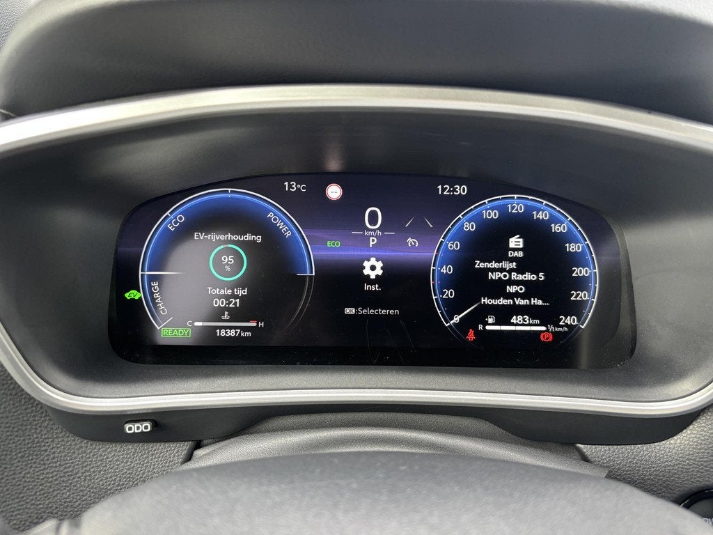 Toyota Corolla Cross Hybrid 140 Active Apple Carplay/Android, Auto's, Toyota, Stof, Gebruikt, Zwart, Origineel Nederlands