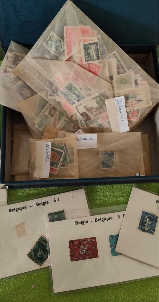 Collectie  postzegels in doos en enveloppen, Postzegels en Munten, Postzegels | Europa | België, Gestempeld, Frankeerzegel, Met stempel