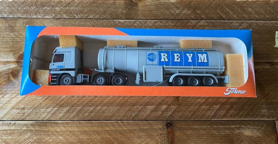 Tekno DAF XF95 Reym Tankoplegger 1:50 Modelvrachtwagen, Ophalen of Verzenden, Nieuw, Bus of Vrachtwagen, Tekno