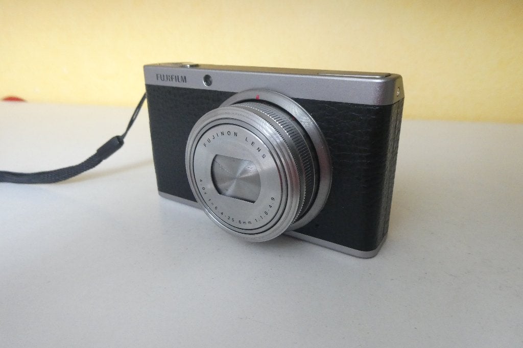 Fujifilm XF-1 lees beschrijving!, Gebruikt, Accu, Beeldstabilisatie, Ophalen of Verzenden