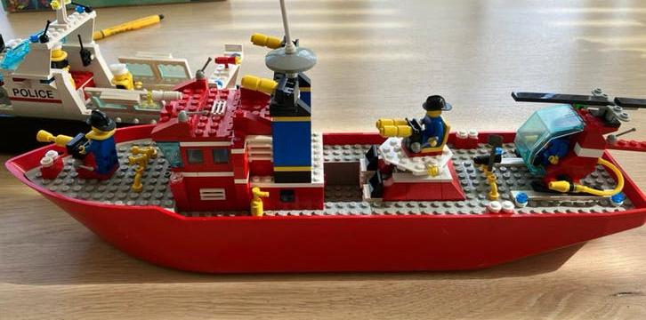 Lego brandweerboot 4031, Ophalen of Verzenden, Zo goed als nieuw