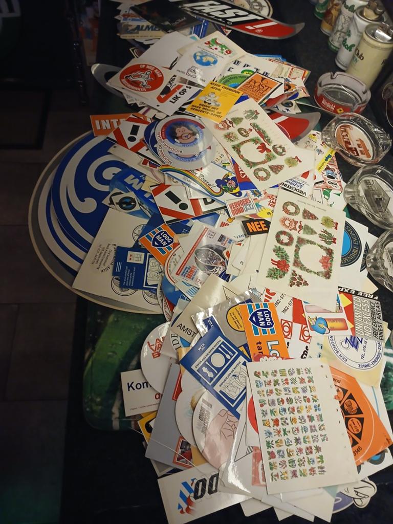 Veel stickers, Ophalen of Verzenden