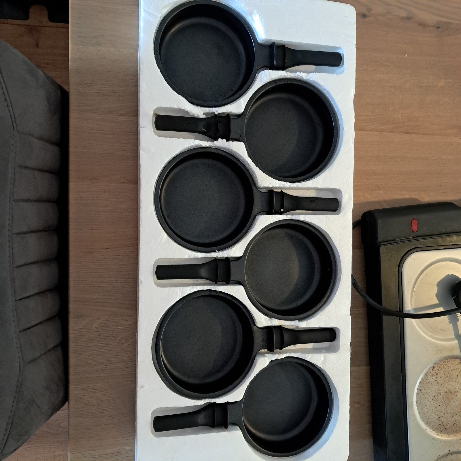 6 persoons gourmetstel inclusief pannetjes, Ophalen, Gebruikt, 4 t/m 7 personen
