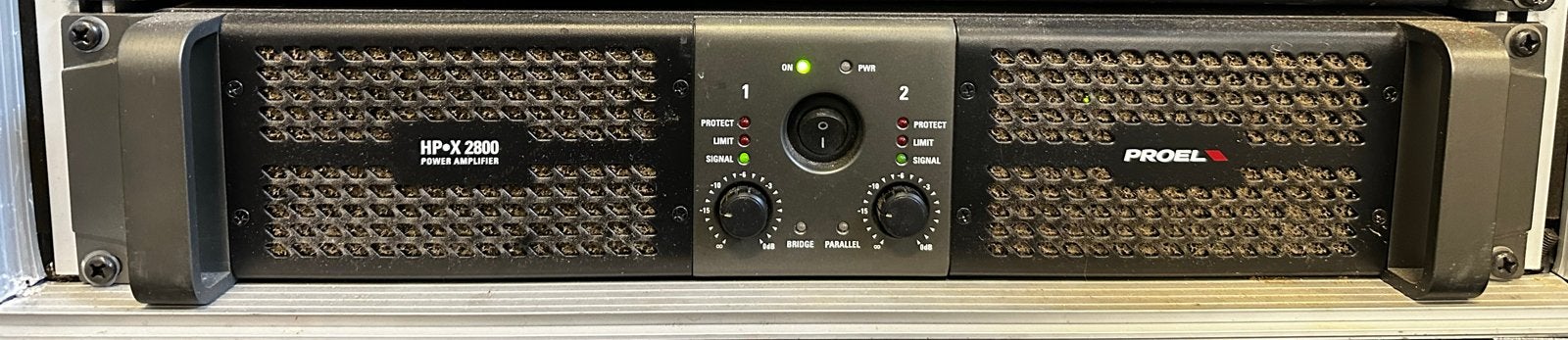 Proel HP-X 2800 versterker in flightcase, Ophalen of Verzenden, Gebruikt, 100 watt of meer