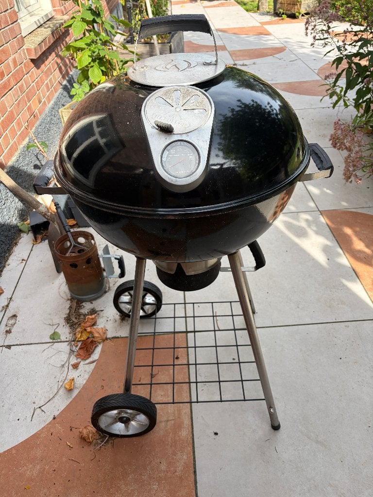 Napoleon houtskoolbarbecue 57 cm, Tuin en Terras, Ophalen, Zo goed als nieuw, Napoleon