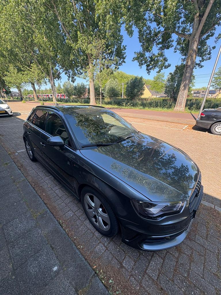 Audi A3 1.4 Tfsi 110KW SB S-tronic 2015 Grijs, Auto's, Audi, 4 cilinders, 1210 kg, 1395 cc, 650 kg