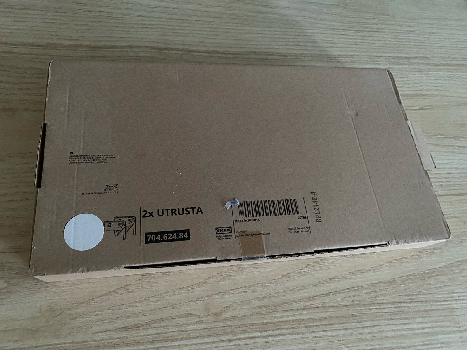 Utrusta (ikea), Ophalen, 14 inch, 4 GB of minder, 64 GB