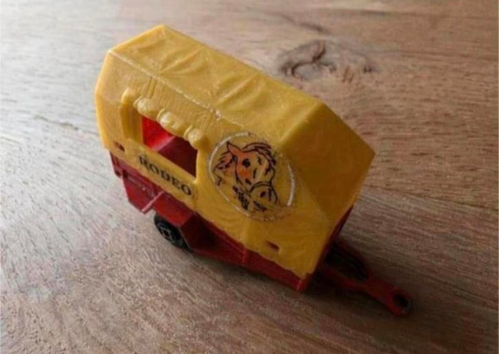 Majorette Paardentrailer – Nr. 21750 – Made in France, Ophalen of Verzenden, Gebruikt, Tractor of Landbouw