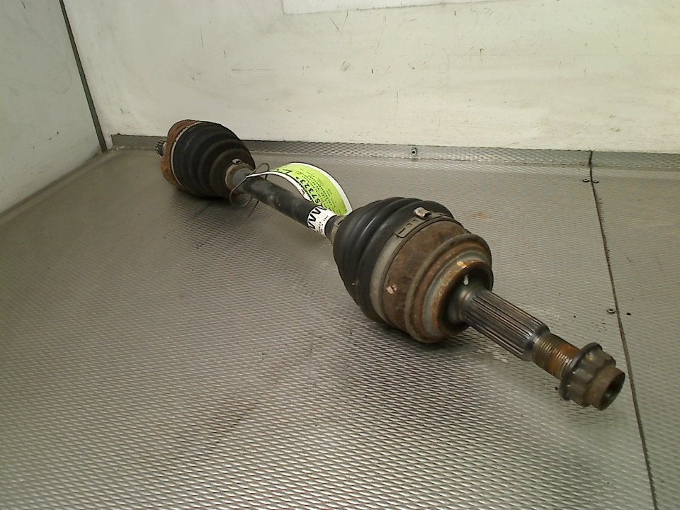 Aandrijfas Links Voor Toyota Yaris III (P13) 2012, Gebruikt, Kundenbetreuung@toyota.de, Toyota-Allee 2, Köln 50858, , Duitsland