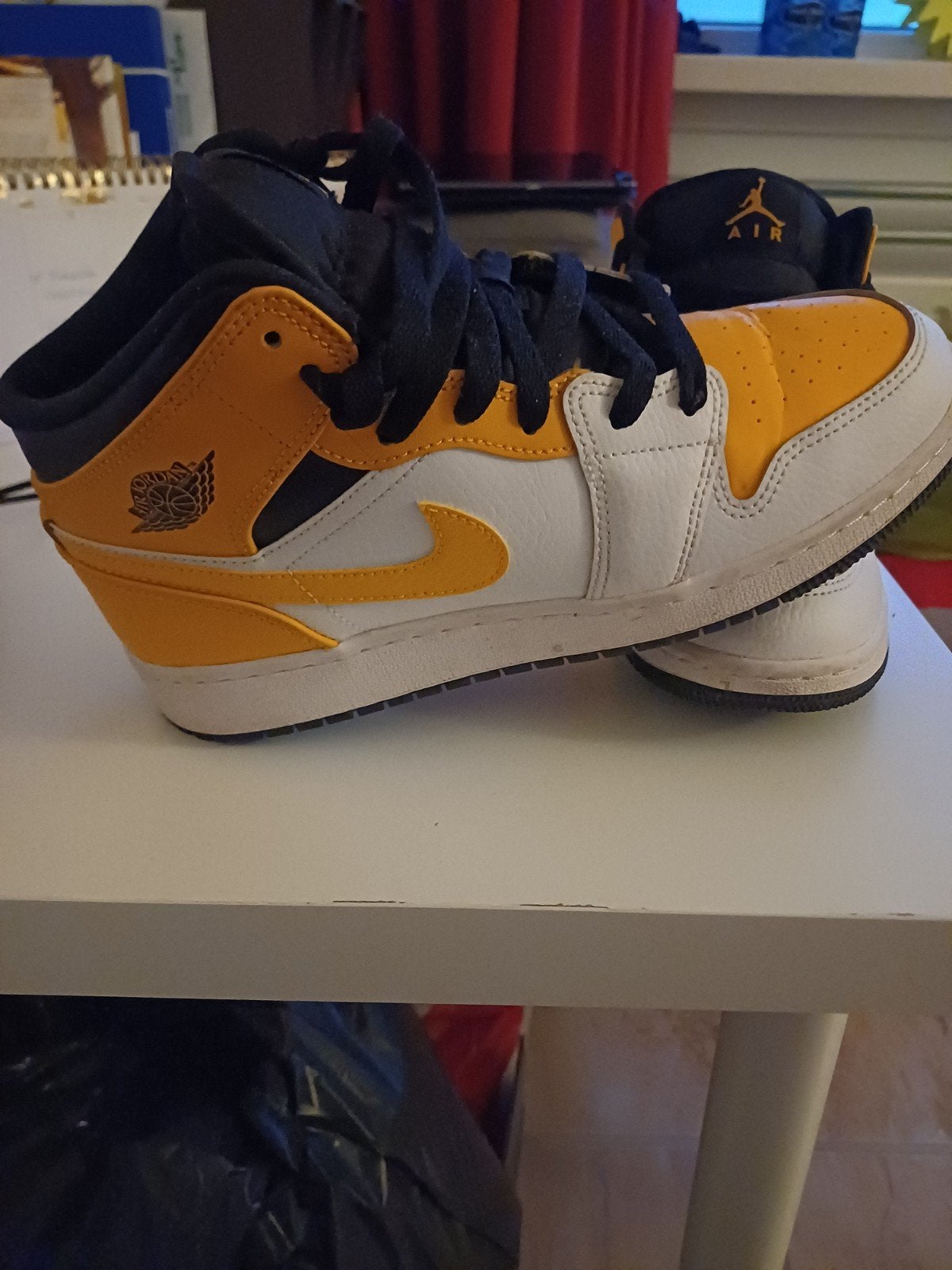 Nike Jordans MT 38, Sport en Fitness, Basketbal, Ophalen, Gebruikt, Overige typen