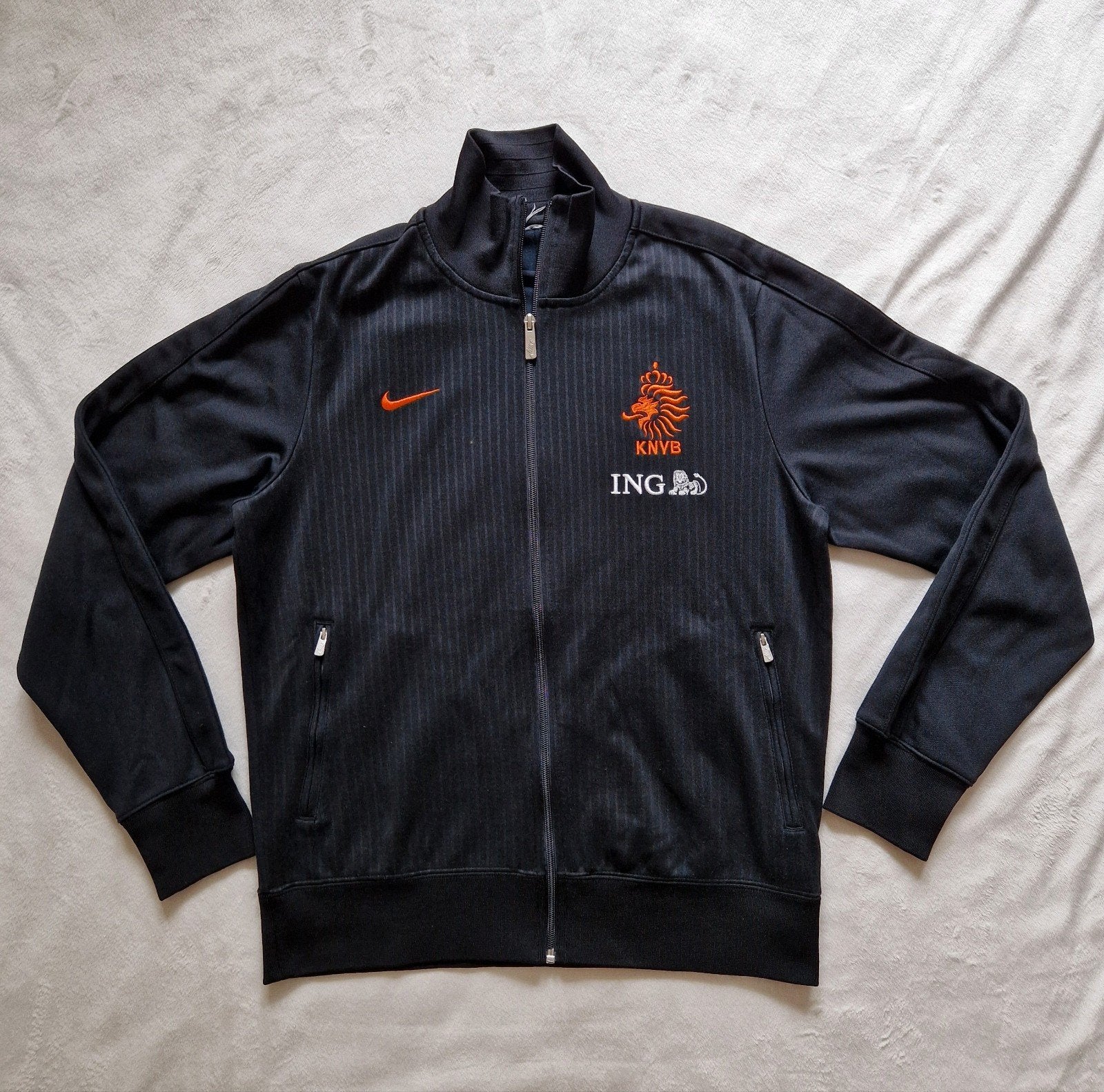 Nederlands elftal N98 vest 2012 KNVB shirt jack M, Ophalen of Verzenden, Zo goed als nieuw, Rood, Voetbal