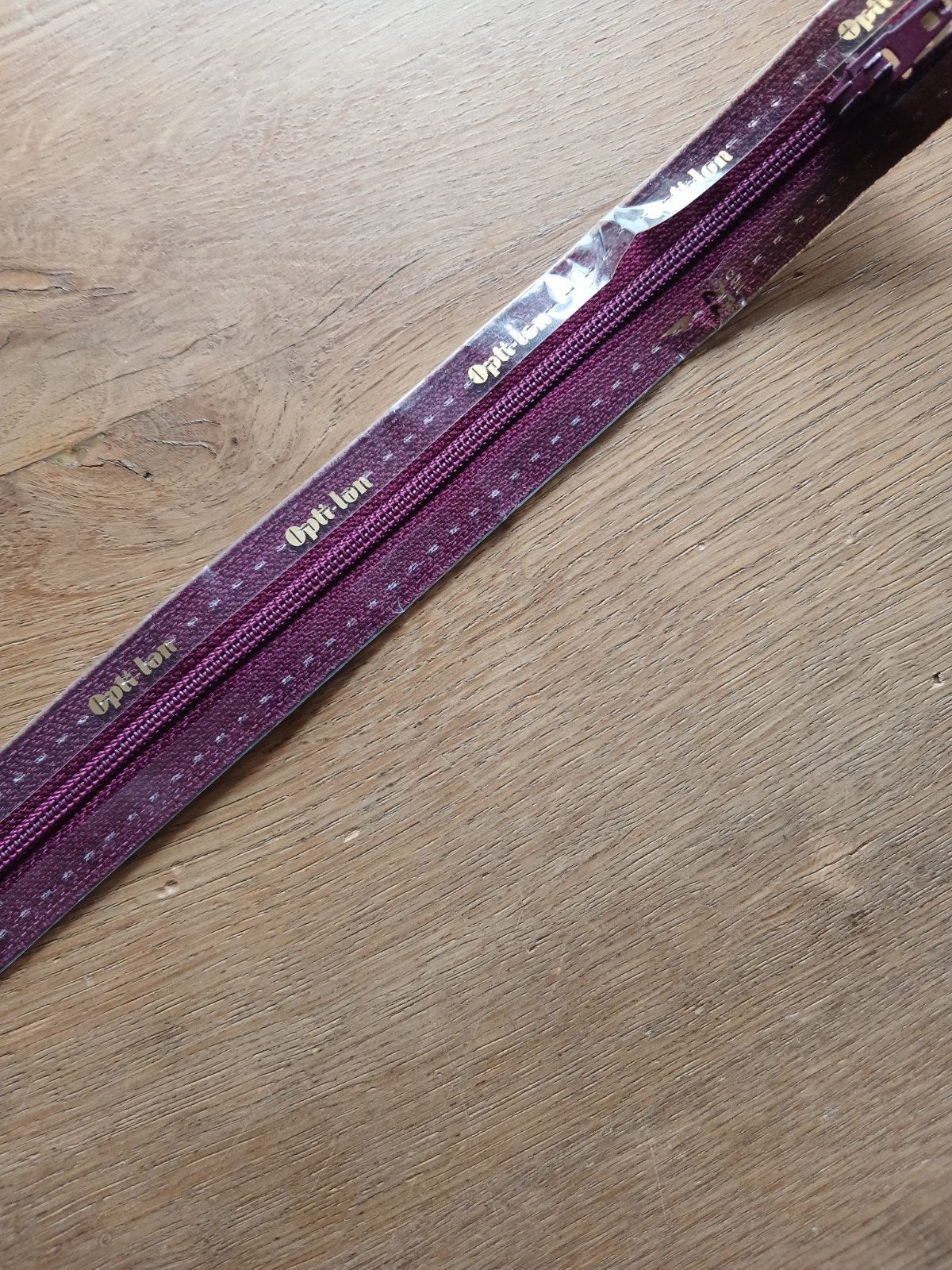 Paarse rits van 22cm., Ophalen of Verzenden