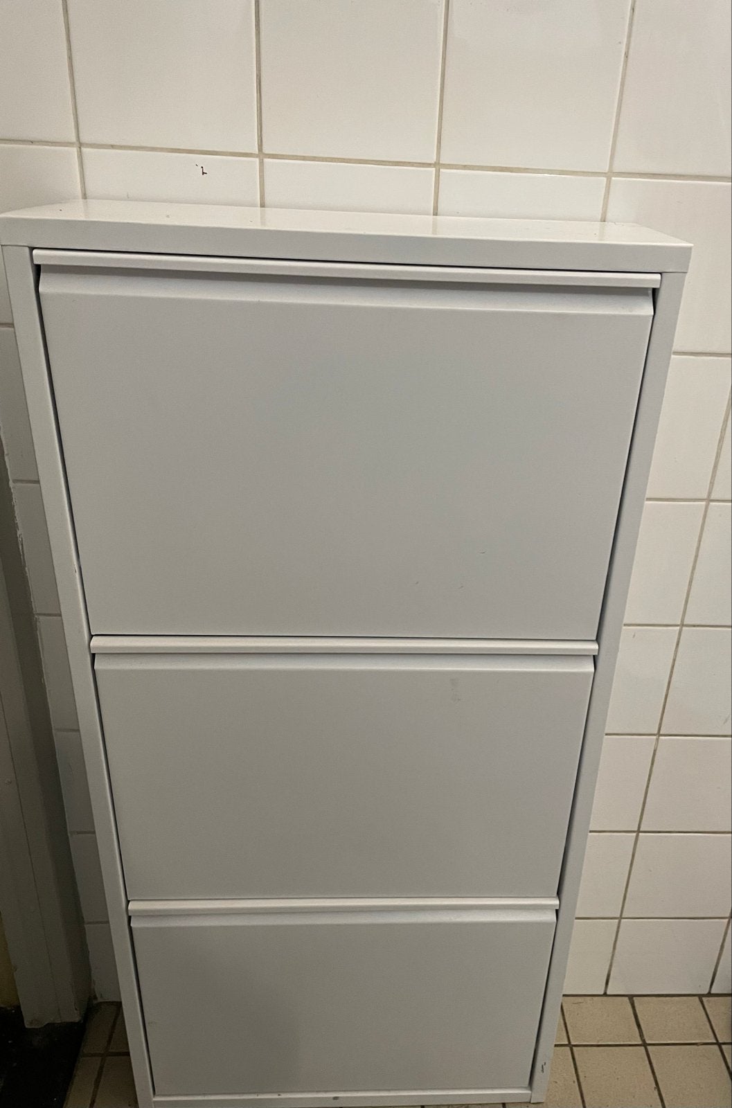 Schoenenkast met 3 vakken - Wit, Ophalen, Gebruikt