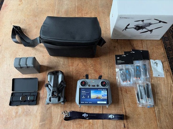 DJI Mini 3 Pro Fly More Combo + Care Refresh, Ophalen, Auto Follow, 30 tot 45 minuten, Cameradrone