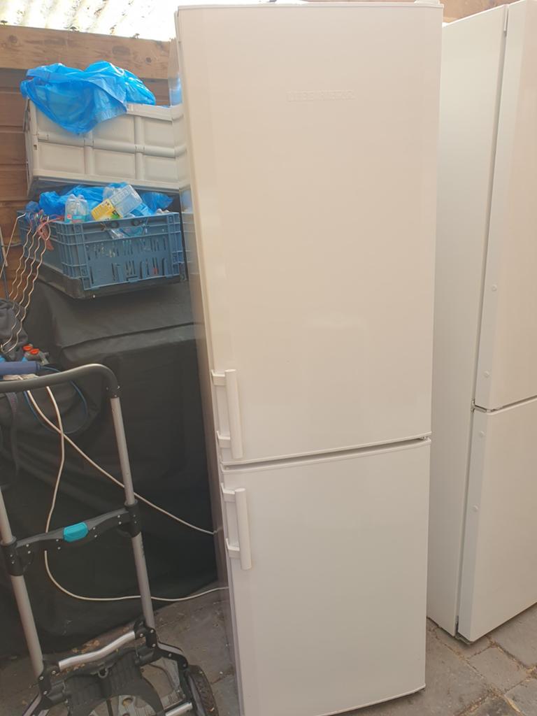 Liebherr no frost koel vries combi, Witgoed en Apparatuur, Koelkasten en IJskasten, Ophalen, Gebruikt, 200 liter of meer, Met aparte vriezer