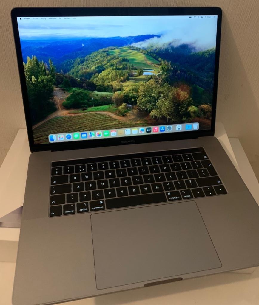 MacBook Pro 15 inch - i7 - 2.2GHz -16GB - 256GB, 256 GB, 2 tot 3 Ghz, Zo goed als nieuw, 16 GB